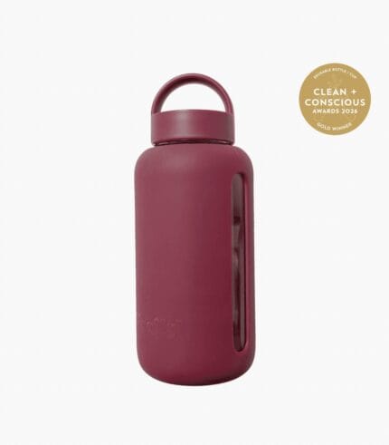 Kaally Glass Sports Bottle in Mulberry with the Clean + Conscious Awards 2026 Gold Winner rosette, Best Reusable Bottle / Cup
